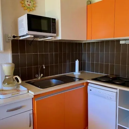 Apartment Spacieux 4 Pers Avec Piscine, A 20m De La - Cap D'agde - Fr-1-607-81