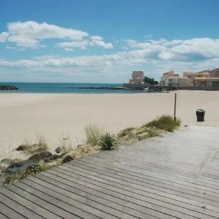Spacieux 4 Pers Avec Piscine, A 20m De La - Cap D'agde - Fr-1-607-81 Apartment *