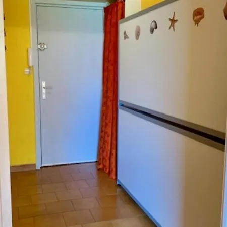 Spacieux 4 Pers Avec Piscine, A 20m De La - Cap D'agde - Fr-1-607-81 Apartment *