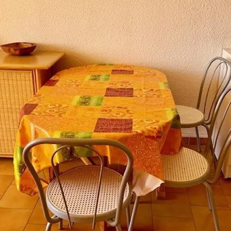 Spacieux 4 Pers Avec Piscine, A 20m De La - Cap D'agde - Fr-1-607-81 Agde