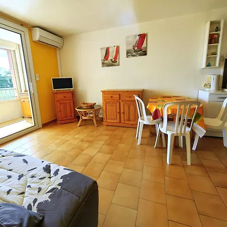 Spacieux Avec Piscine, Proche - Fr-1-607-81 Apartment *